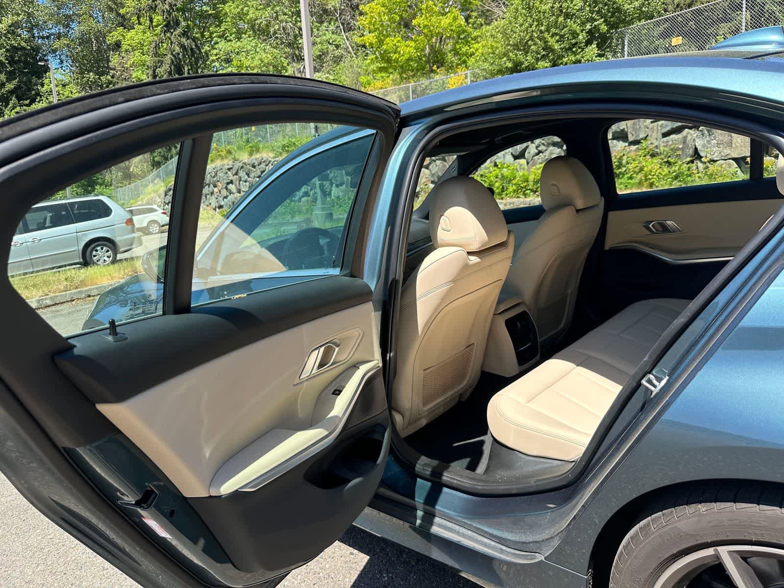 Used 2021 BMW 330e w/ Convenience Package RWD image 12