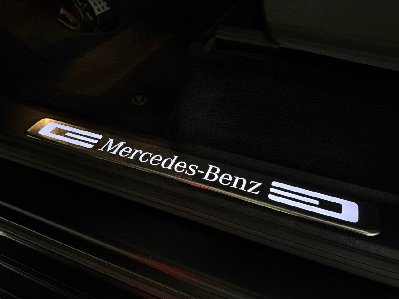 Used 2021 Mercedes-Benz G 550 image 40