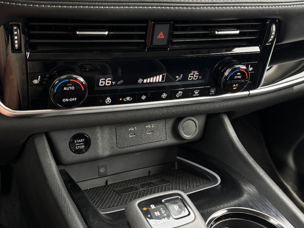 Used 2024 Nissan Rogue SL image 20