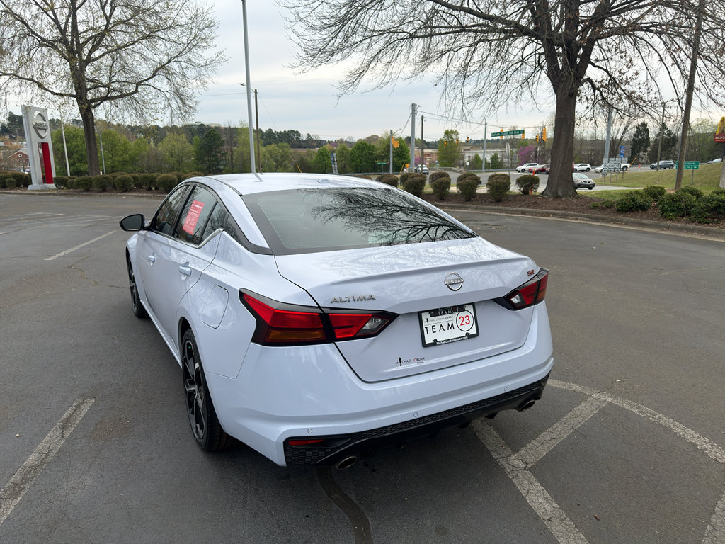 Certified 2025 Nissan Altima 2.5 SR image 5