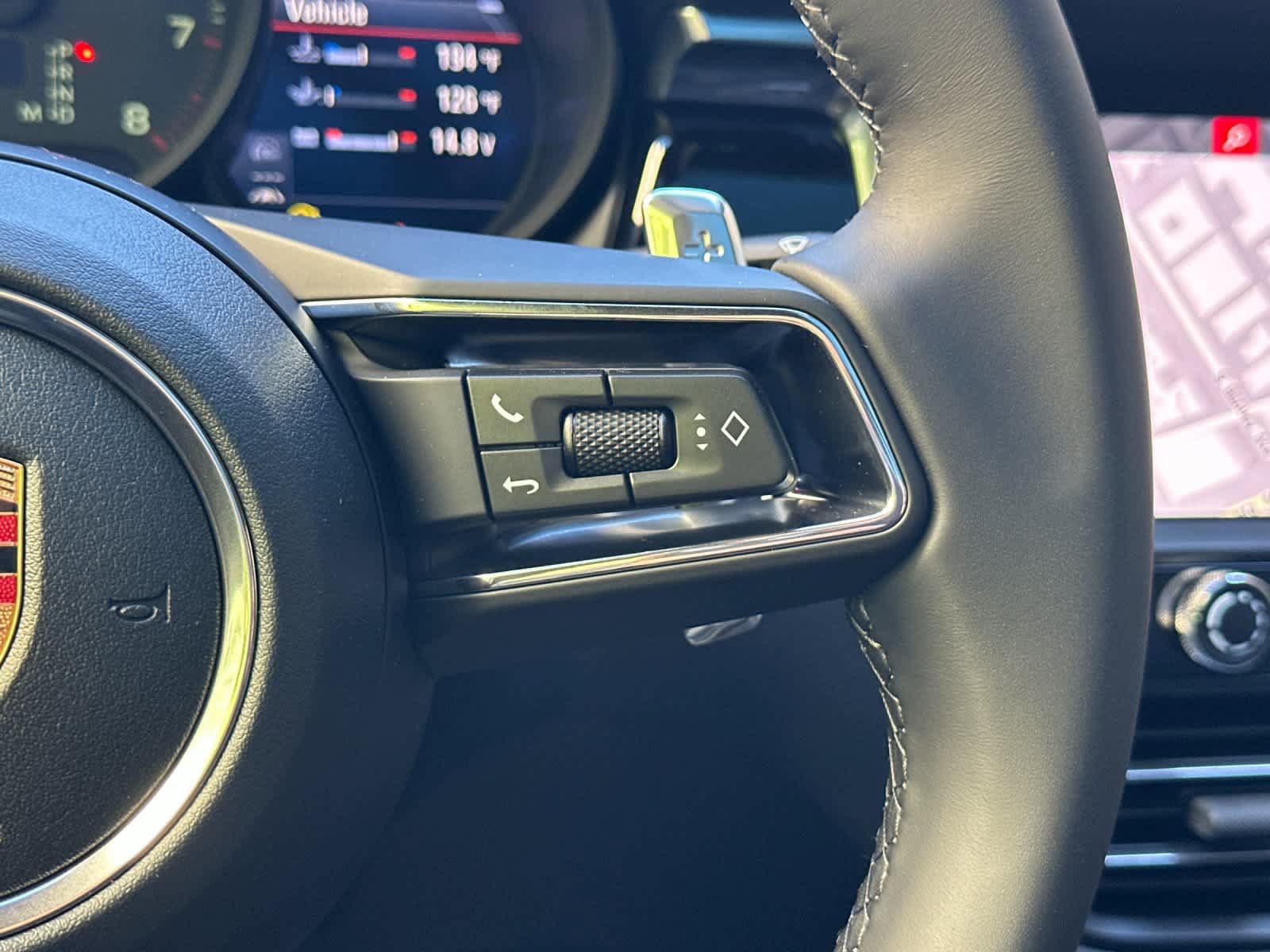 New 2026 Porsche Macan AWD/4WD image 27