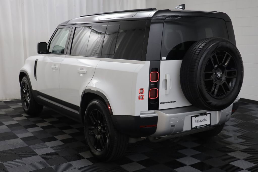 Used 2025 Land Rover Defender 110 S image 16