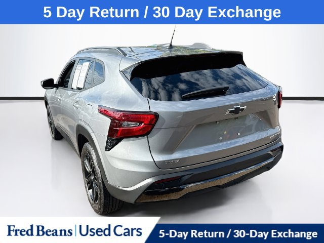 Used 2025 Chevrolet Trax ACTIV w/ Sunroof Package FWD image 7