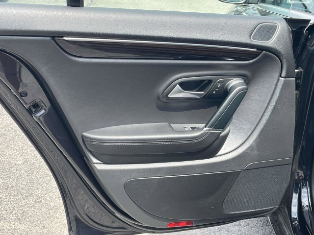 Used 2015 Volkswagen CC Executive FWD image 17