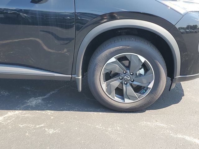 New 2026 Nissan Rogue SV AWD/4WD image 9