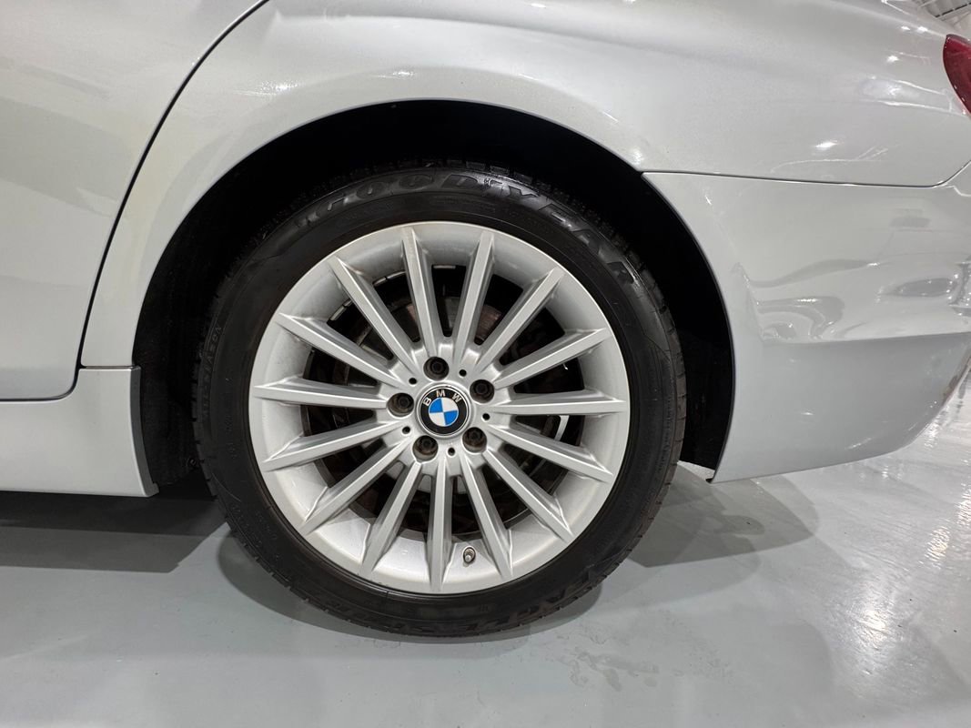 Used 2011 BMW 535i xDrive Sedan image 52