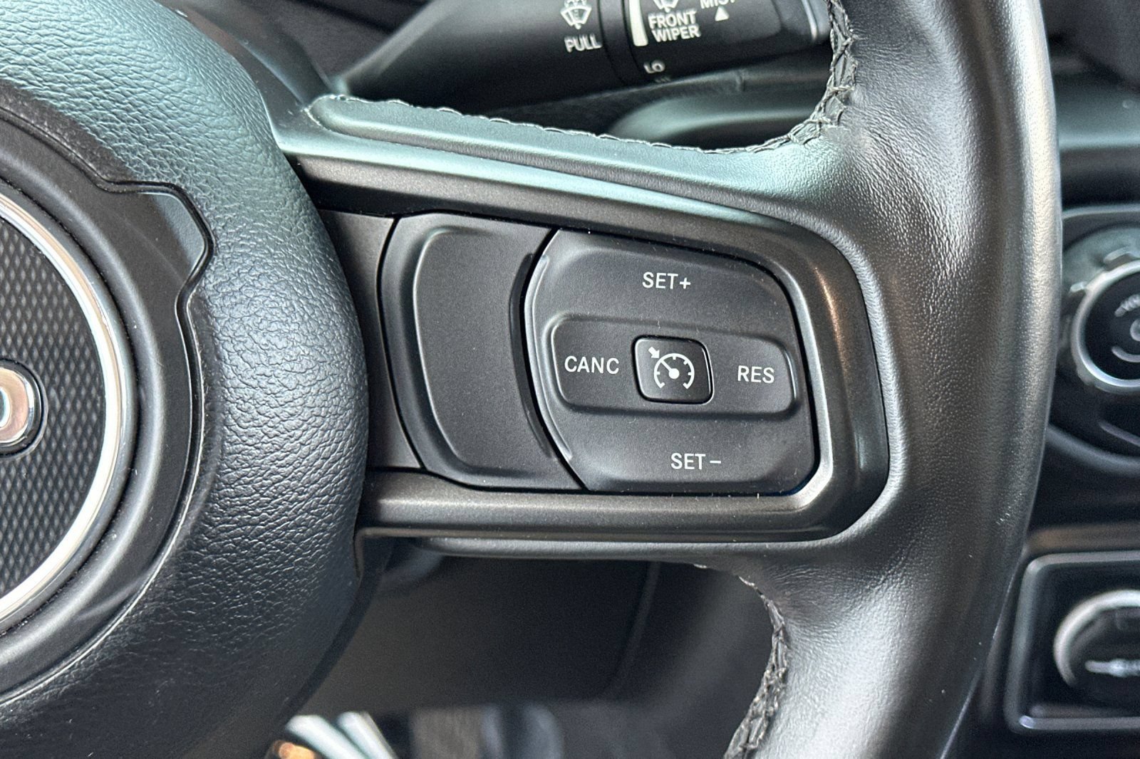 Used 2021 Jeep Gladiator Sport AWD/4WD image 31