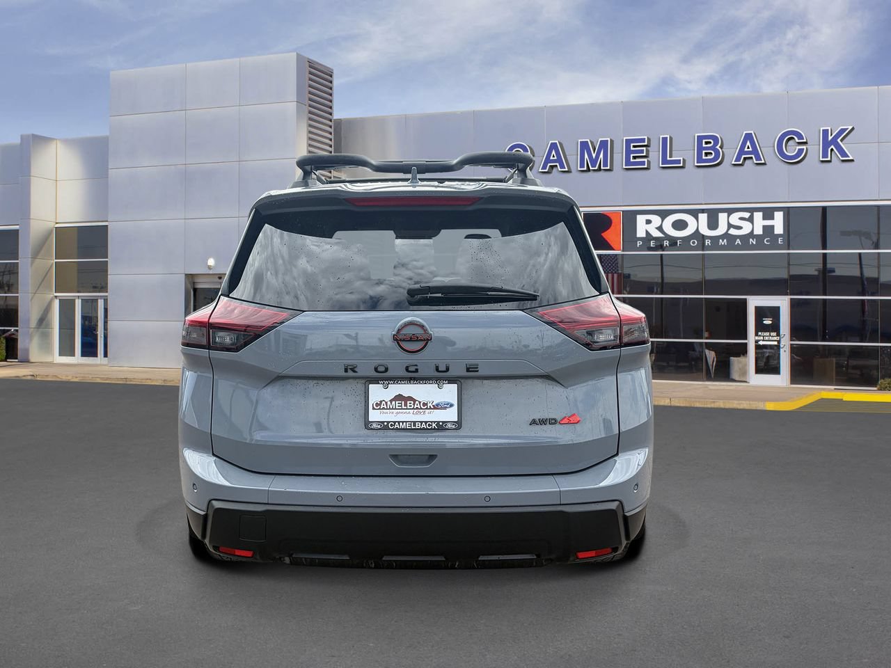 Used 2025 Nissan Rogue SV AWD/4WD image 5