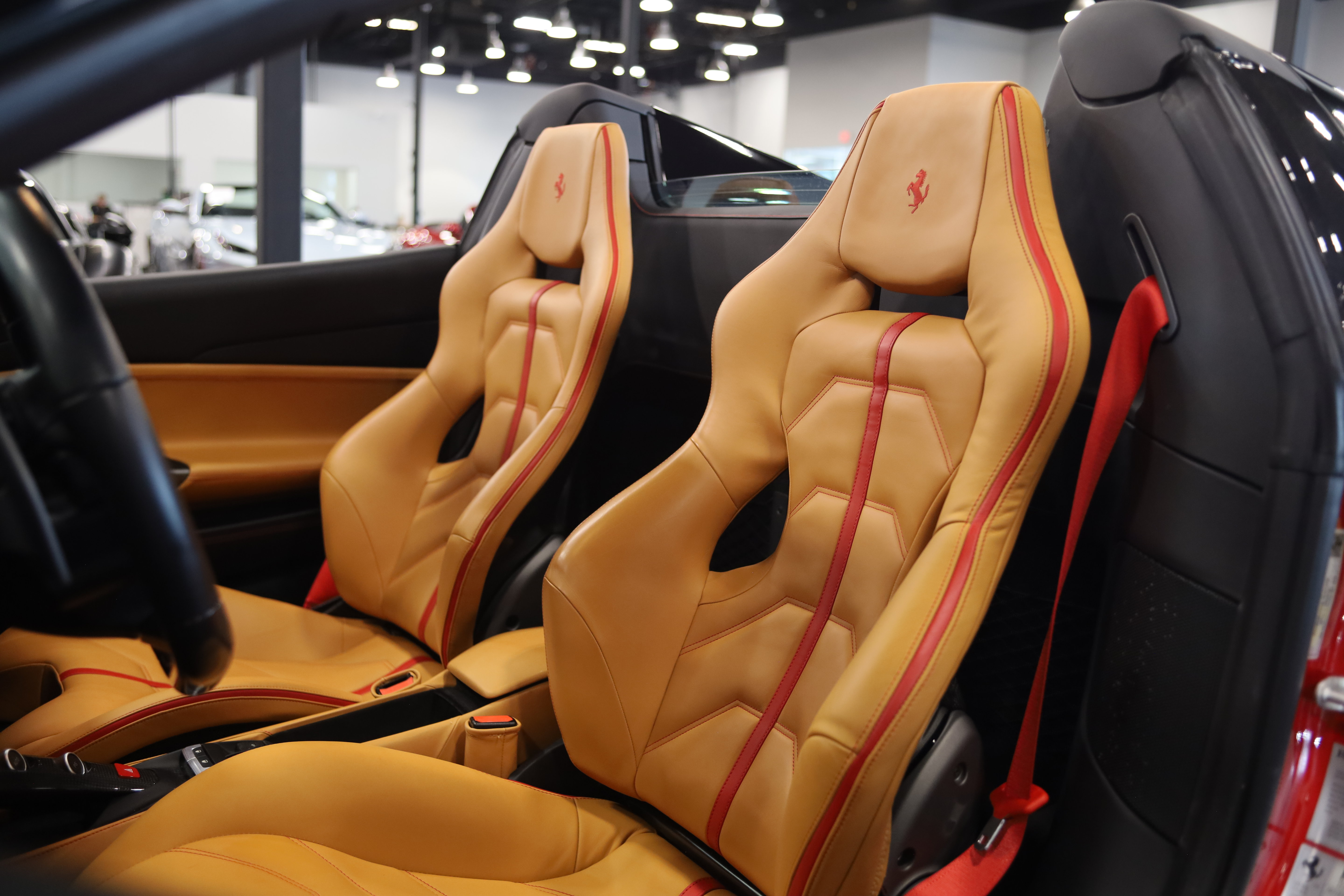 Used 2019 Ferrari 488 Spider RWD image 17