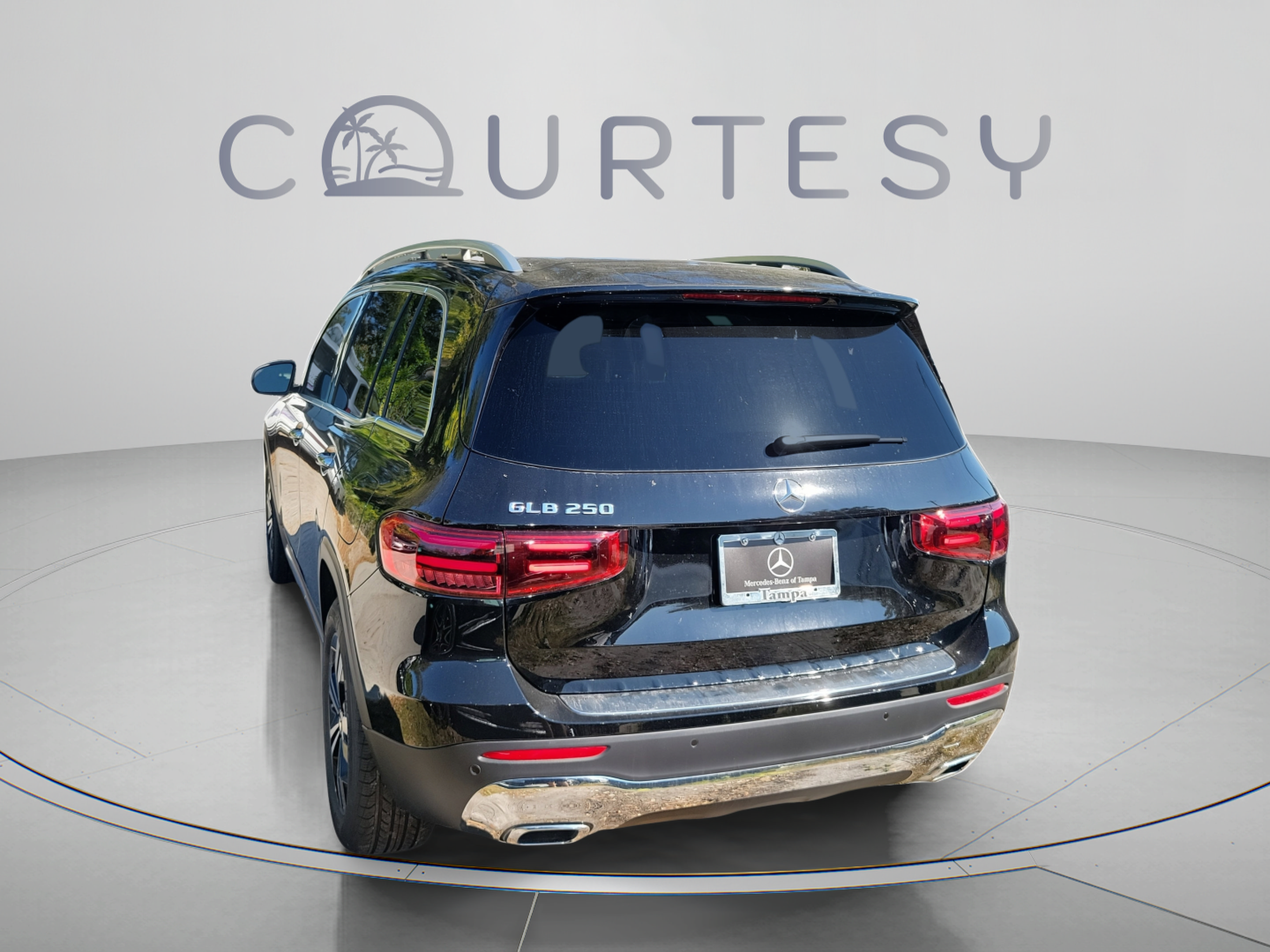 Certified 2026 Mercedes-Benz GLB 250 image 3
