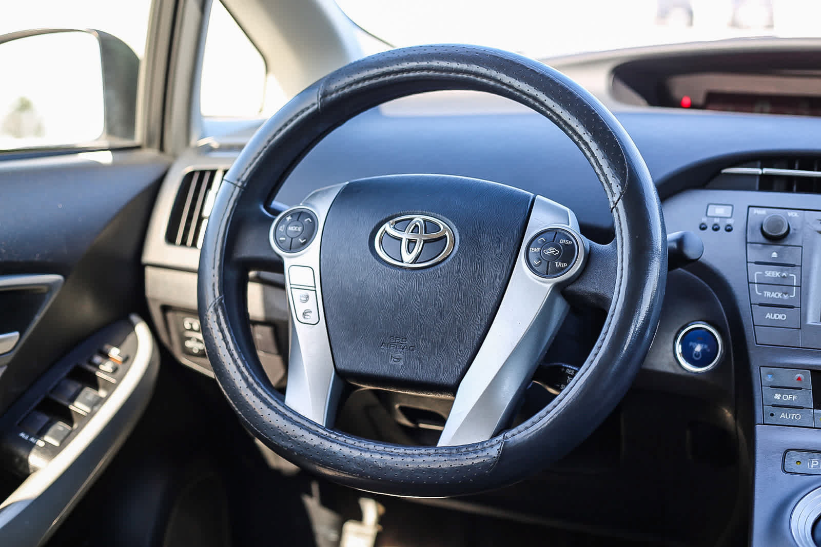 Used 2012 Toyota Prius Two FWD image 15