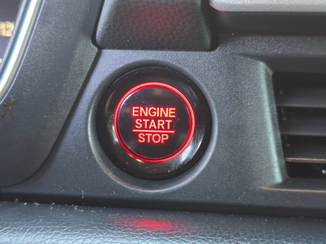 Used 2024 Honda Pilot Touring image 18
