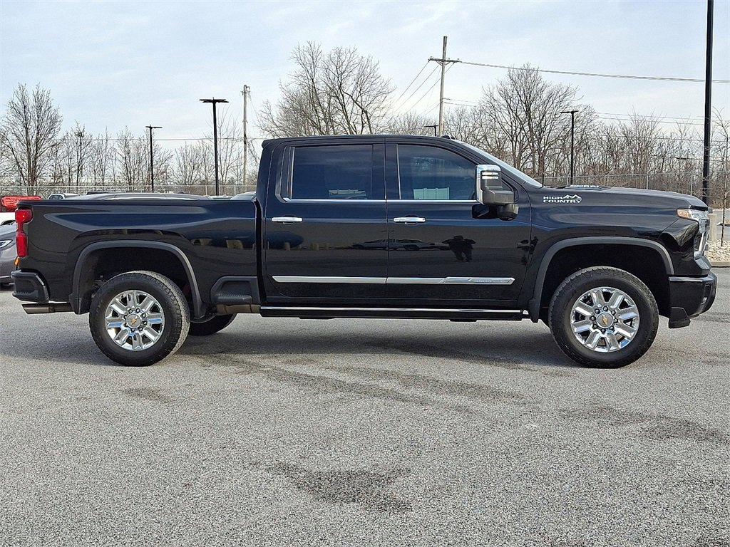 Used 2024 Chevrolet Silverado 3500 High Country w/ High Country Premium Package image 11