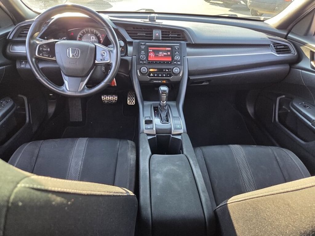 Used 2018 Honda Civic Sport image 6