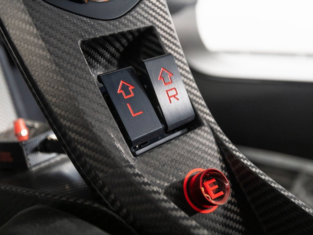 Used 2015 McLaren P1 RWD image 20