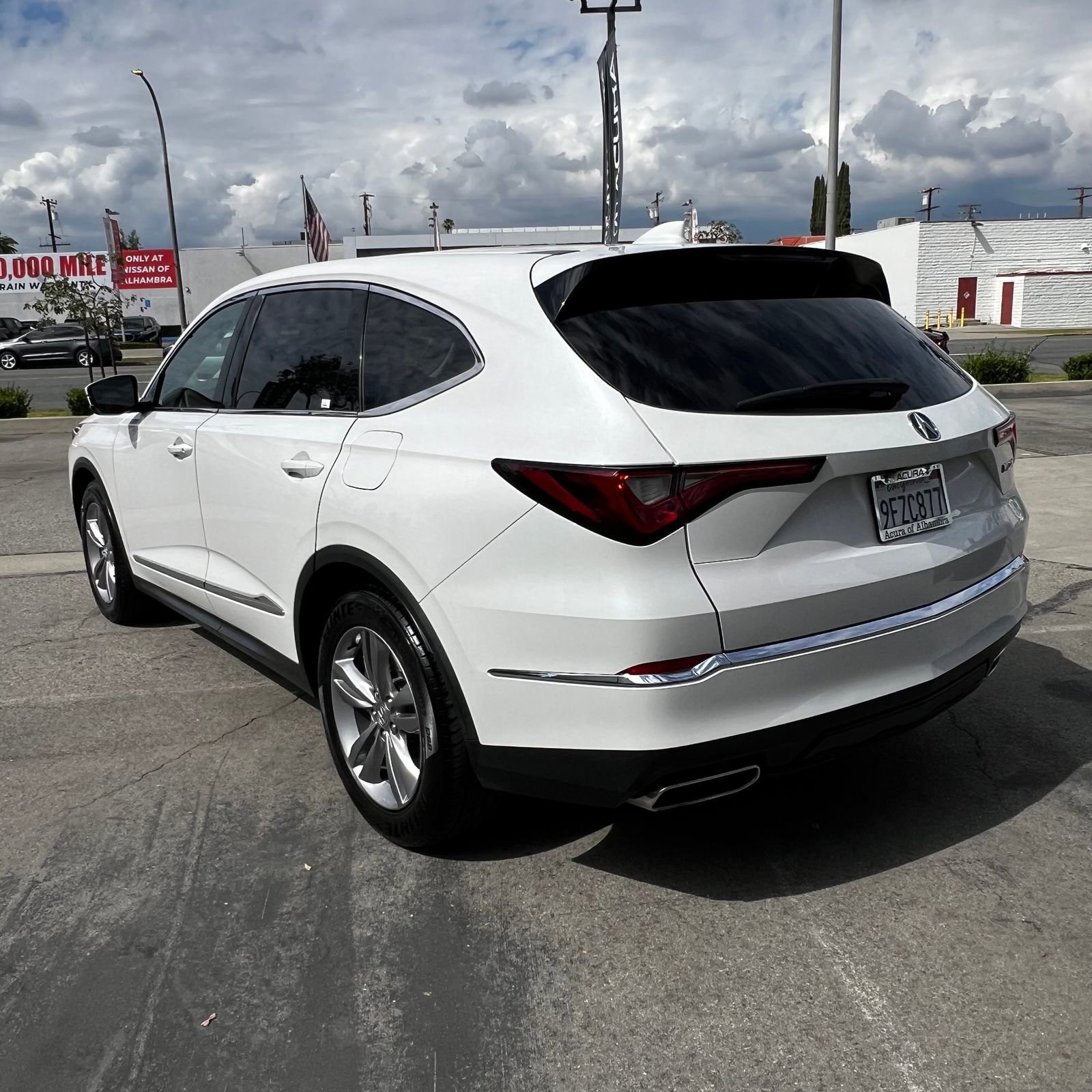 Used 2023 Acura MDX FWD image 5