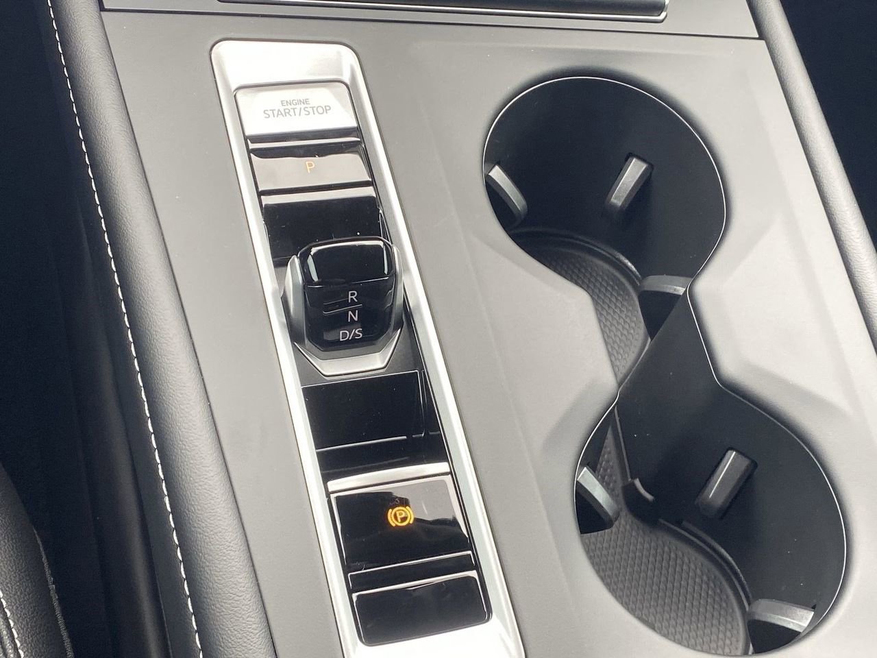 New 2026 Volkswagen Atlas SE image 9