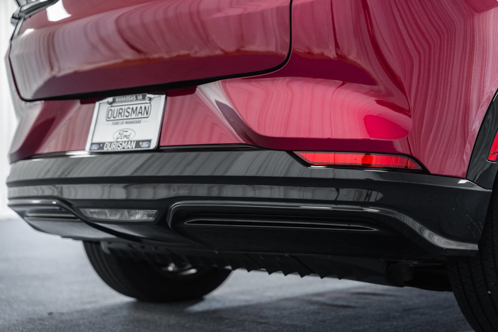 Certified 2025 Ford Mustang Mach-E Premium w/ Sport Appearance Package AWD/4WD image 8