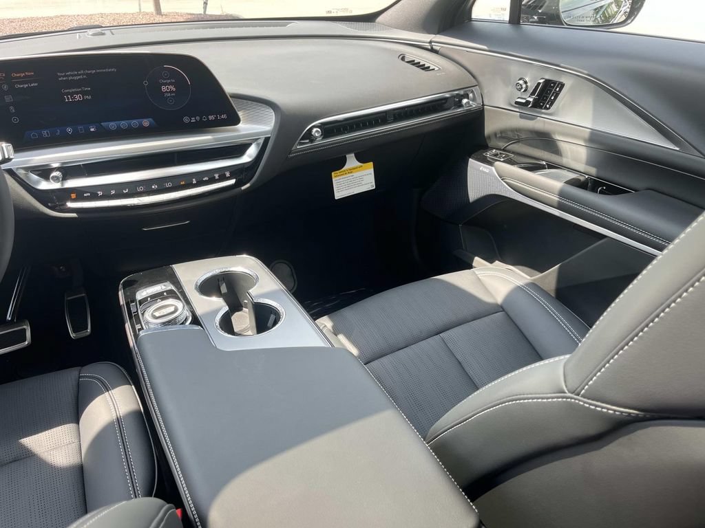 New 2027 Cadillac Lyriq Premium Luxury AWD/4WD image 15