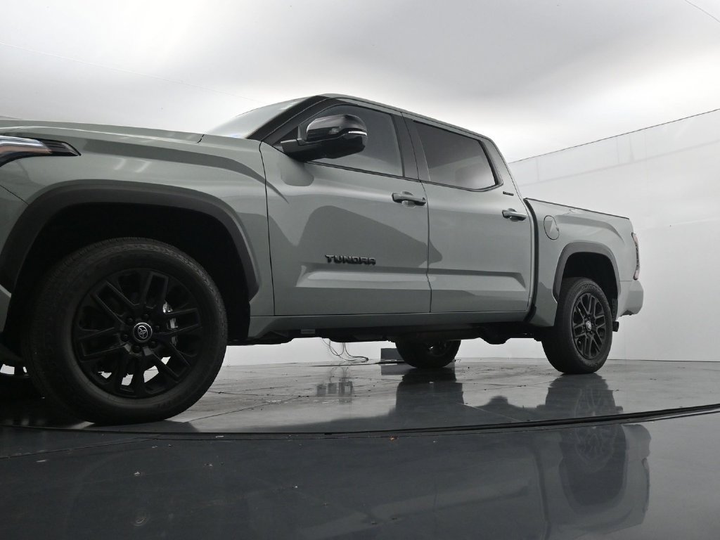 Used 2026 Toyota Tundra Limited AWD/4WD image 20