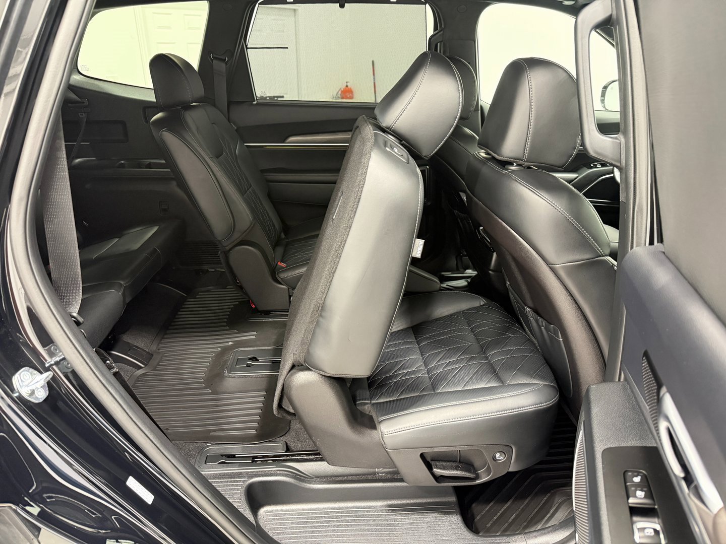 Used 2025 Kia Telluride SX Prestige X-Line image 37