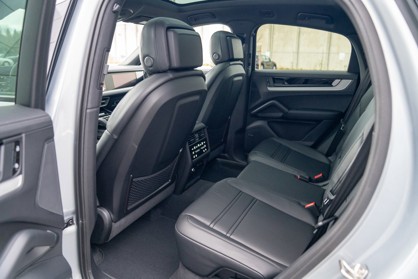 New 2026 Porsche Cayenne S image 23