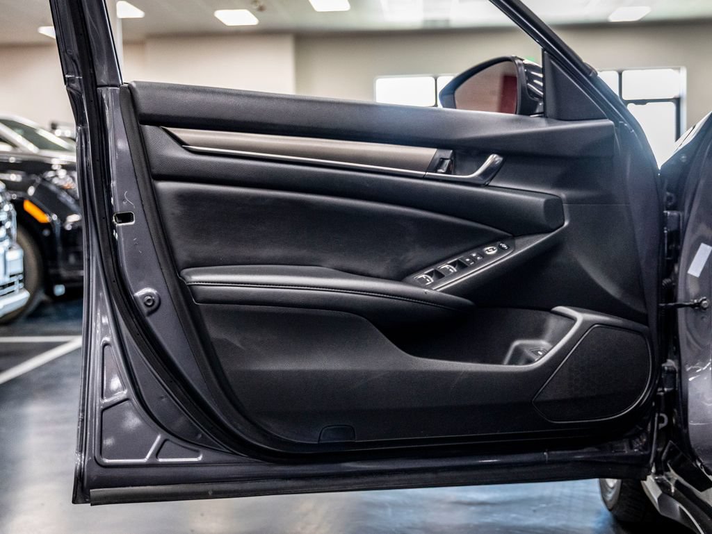 Used 2021 Honda Accord LX image 12
