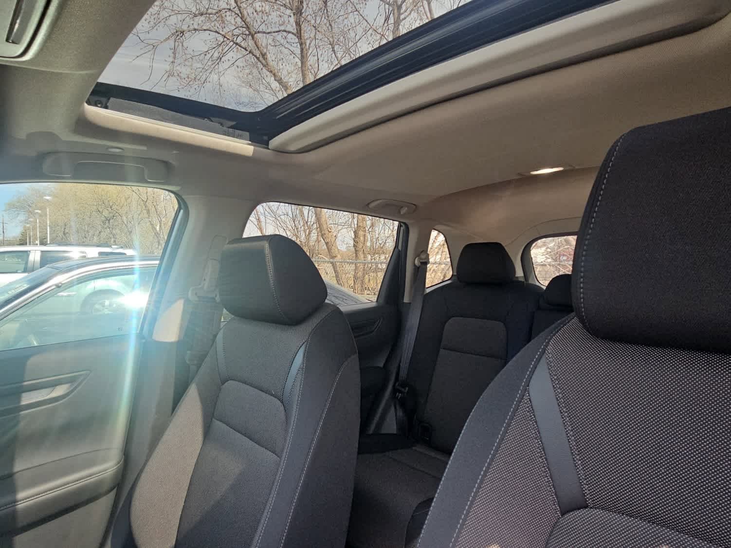 Used 2023 Honda CR-V EX image 6