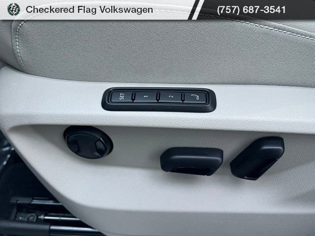 New 2026 Volkswagen Atlas SEL Premium R-Line image 24