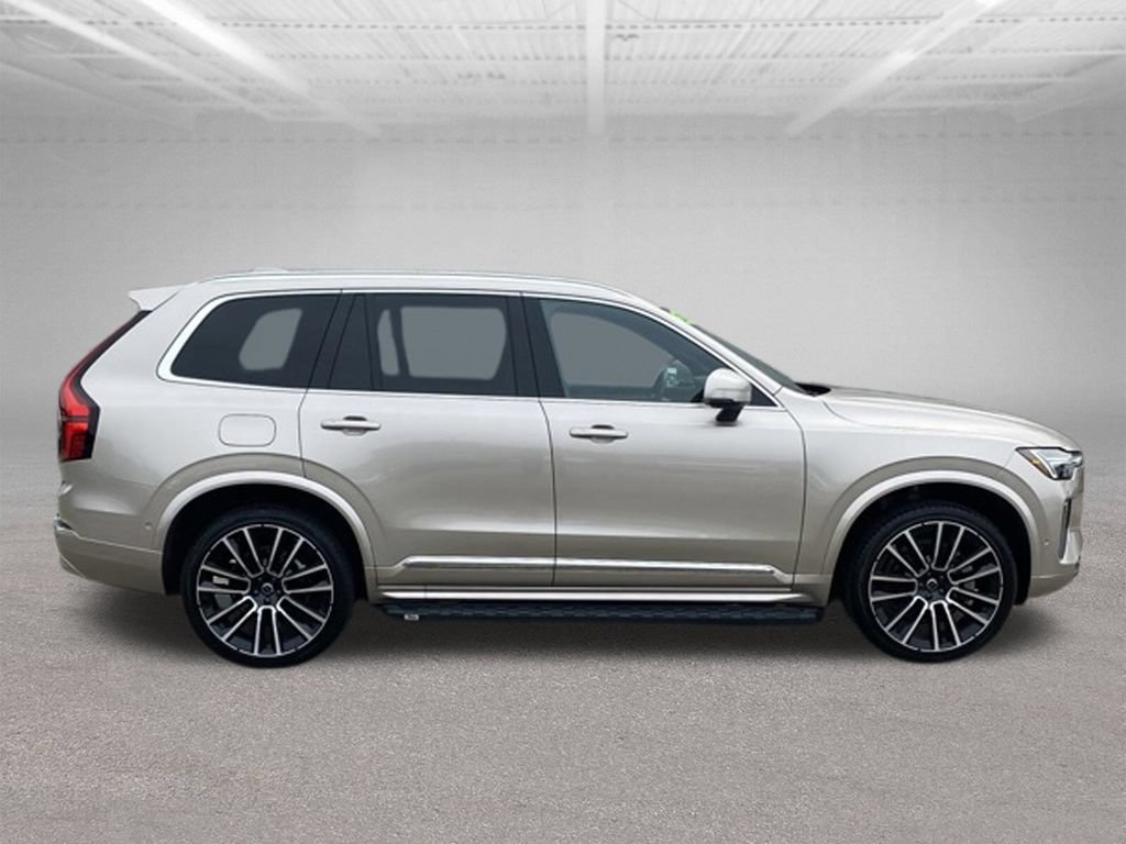Used 2026 Volvo XC90 B6 Plus w/ Protection Package AWD/4WD image 6
