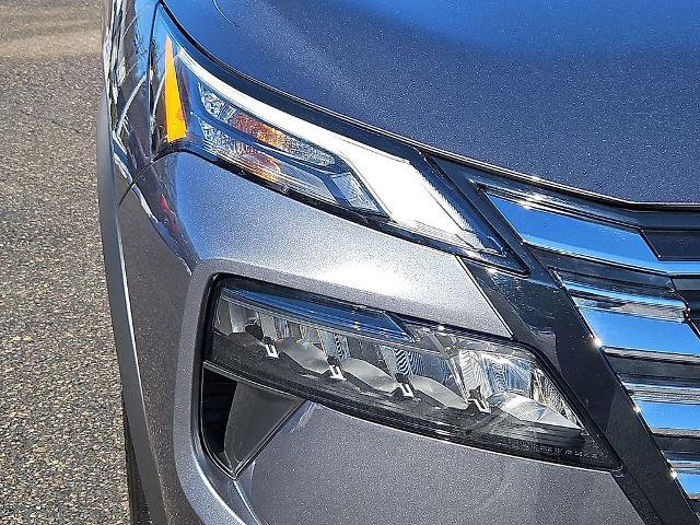 Certified 2025 Nissan Rogue S image 11