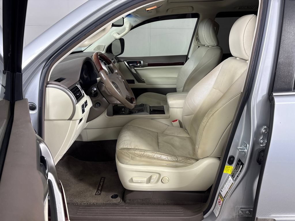 Used 2016 Lexus GX 460 w/ Premium Package AWD/4WD image 28