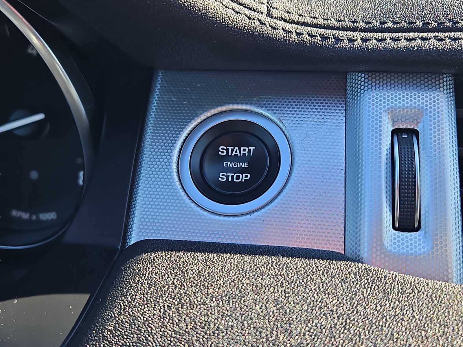 Used 2017 Land Rover Range Rover Evoque HSE Dynamic image 25