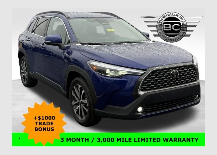 Used 2024 Toyota Corolla Cross XLE image 1