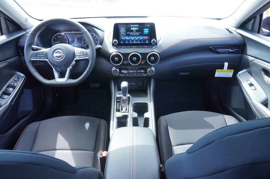 Certified 2025 Nissan Sentra SR FWD image 11