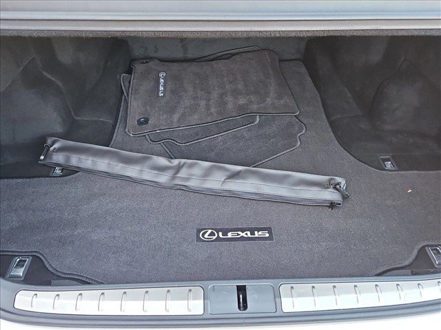 Used 2023 Lexus LS 500 w/ Accessory Package (Z1) RWD image 25