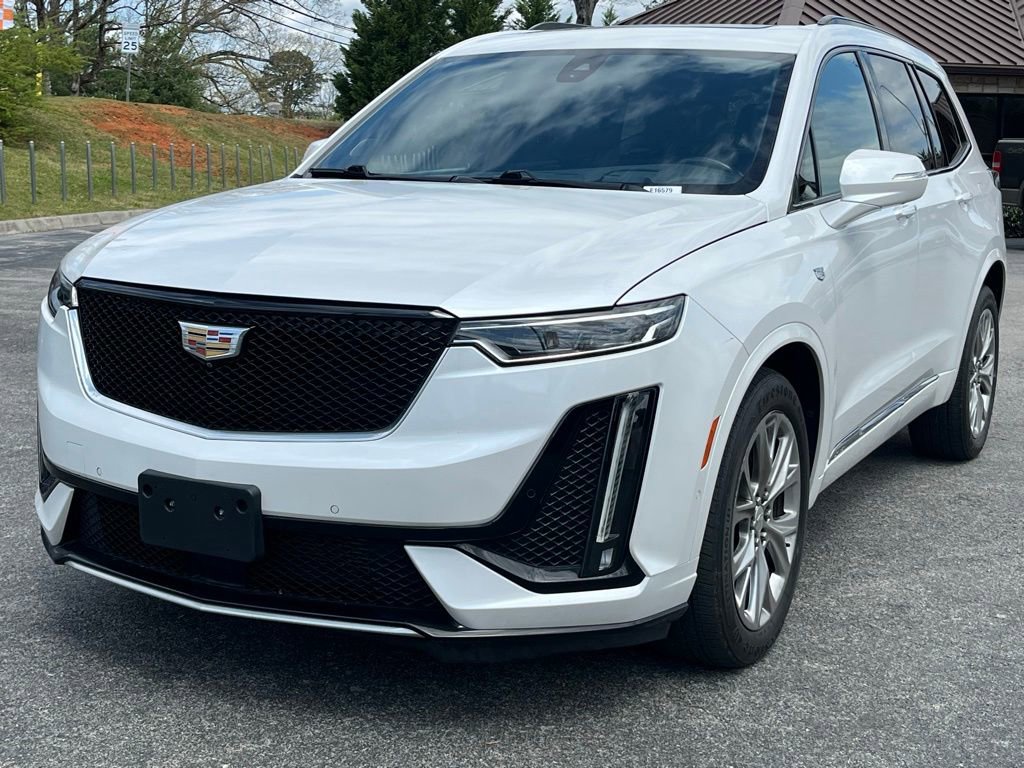 Used 2020 Cadillac XT6 Premium Luxury w/ Platinum Package AWD/4WD image 3