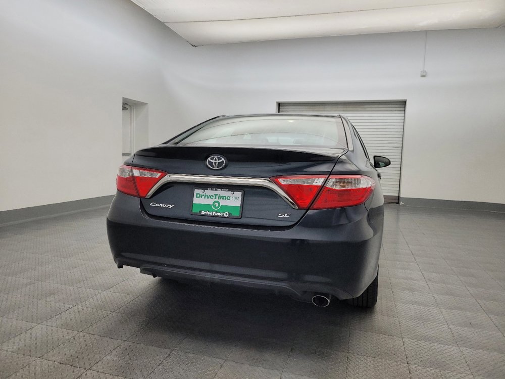 Used 2016 Toyota Camry SE image 7