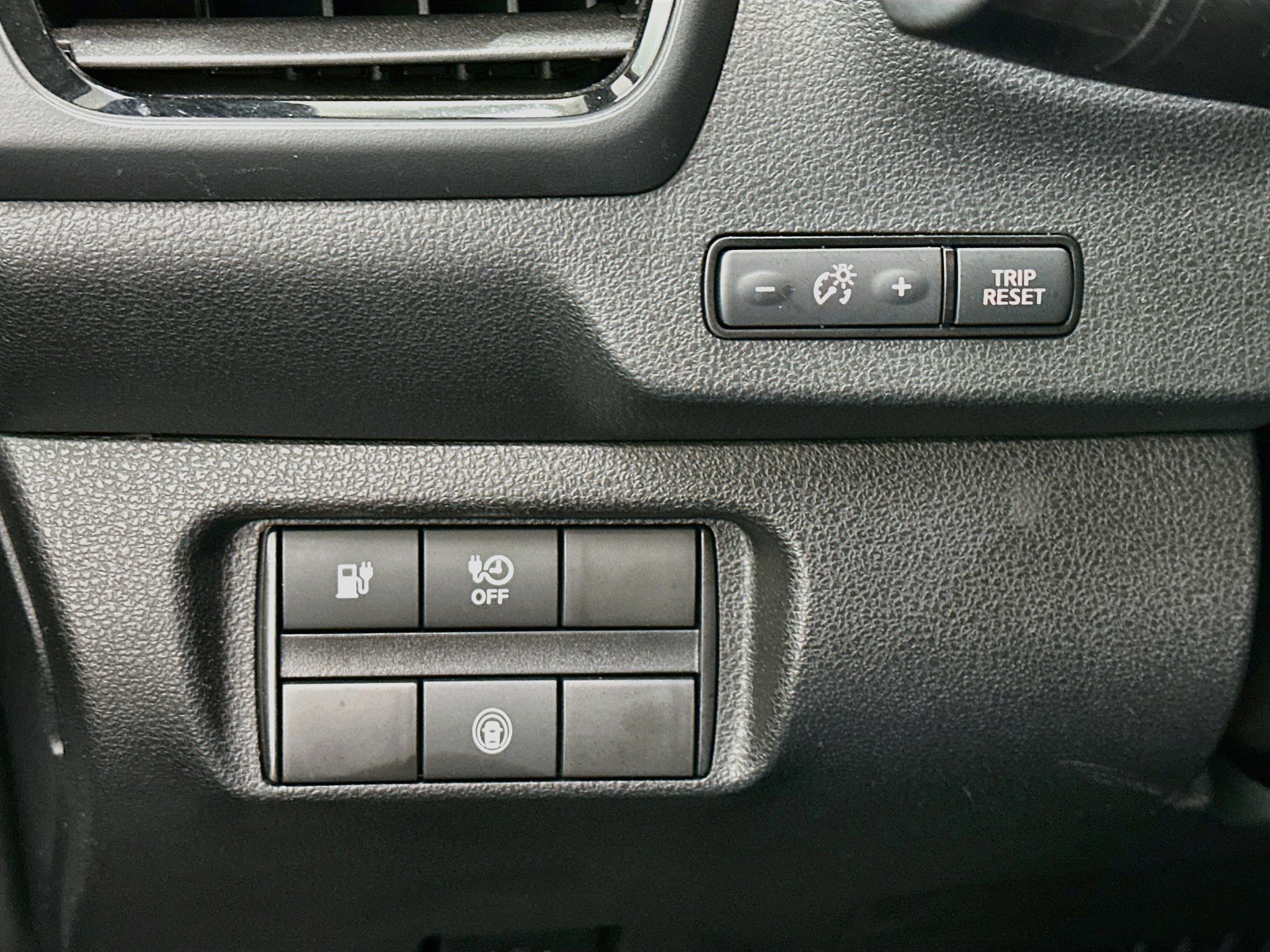 Used 2025 Nissan Leaf S FWD image 17