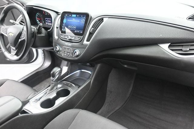 Used 2024 Chevrolet Malibu LT w/ Sport Edition FWD image 27