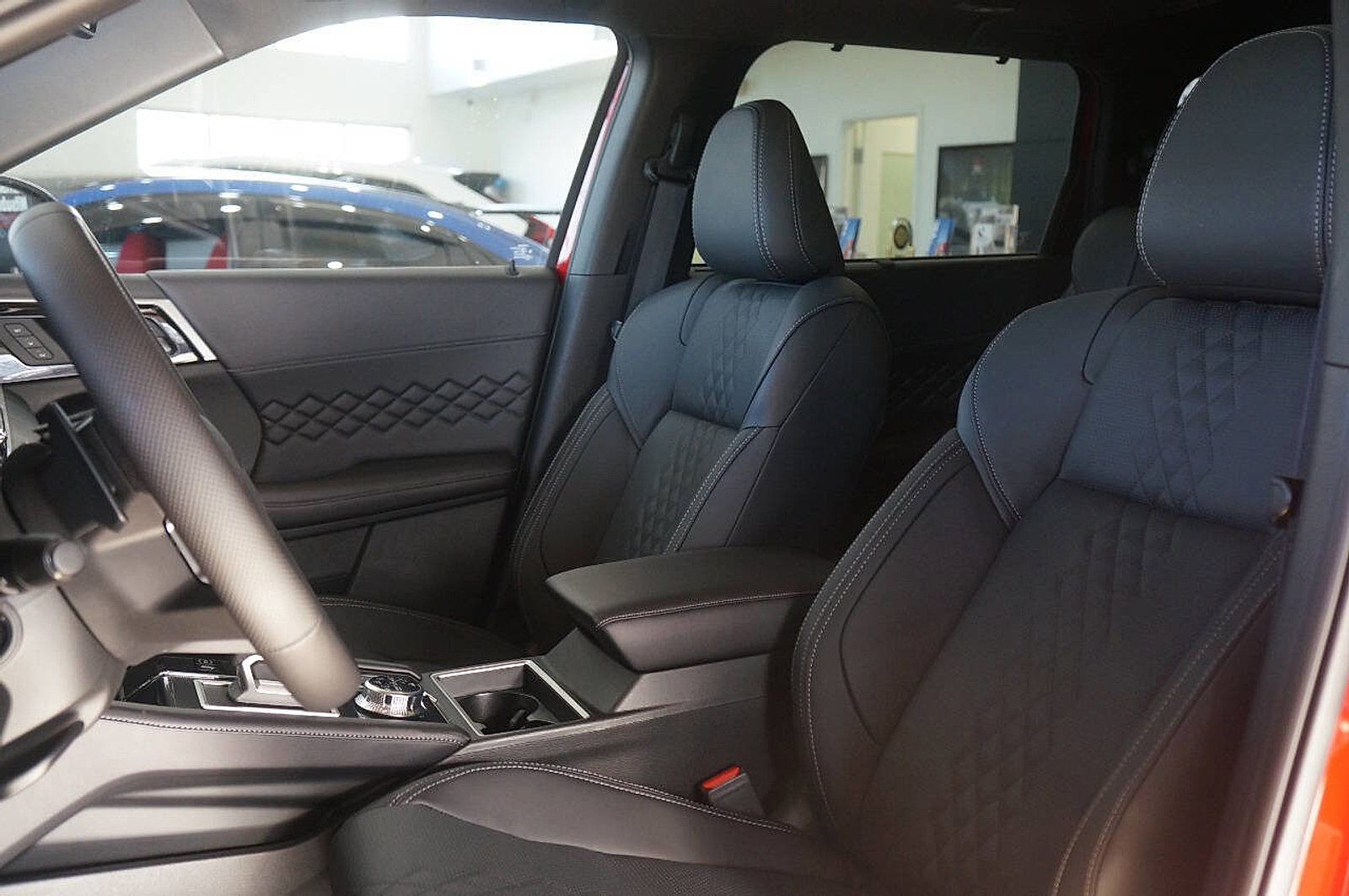 New 2025 Mitsubishi Outlander SEL Black Edition image 21