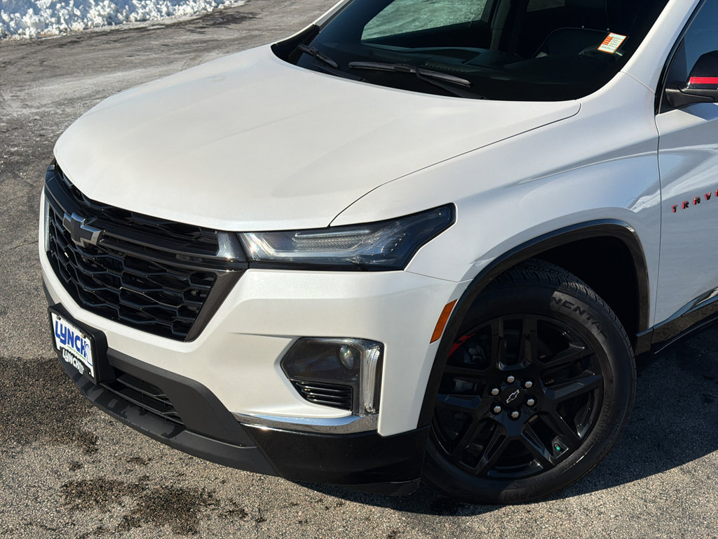 Used 2022 Chevrolet Traverse Premier w/ Redline Edition AWD/4WD image 8