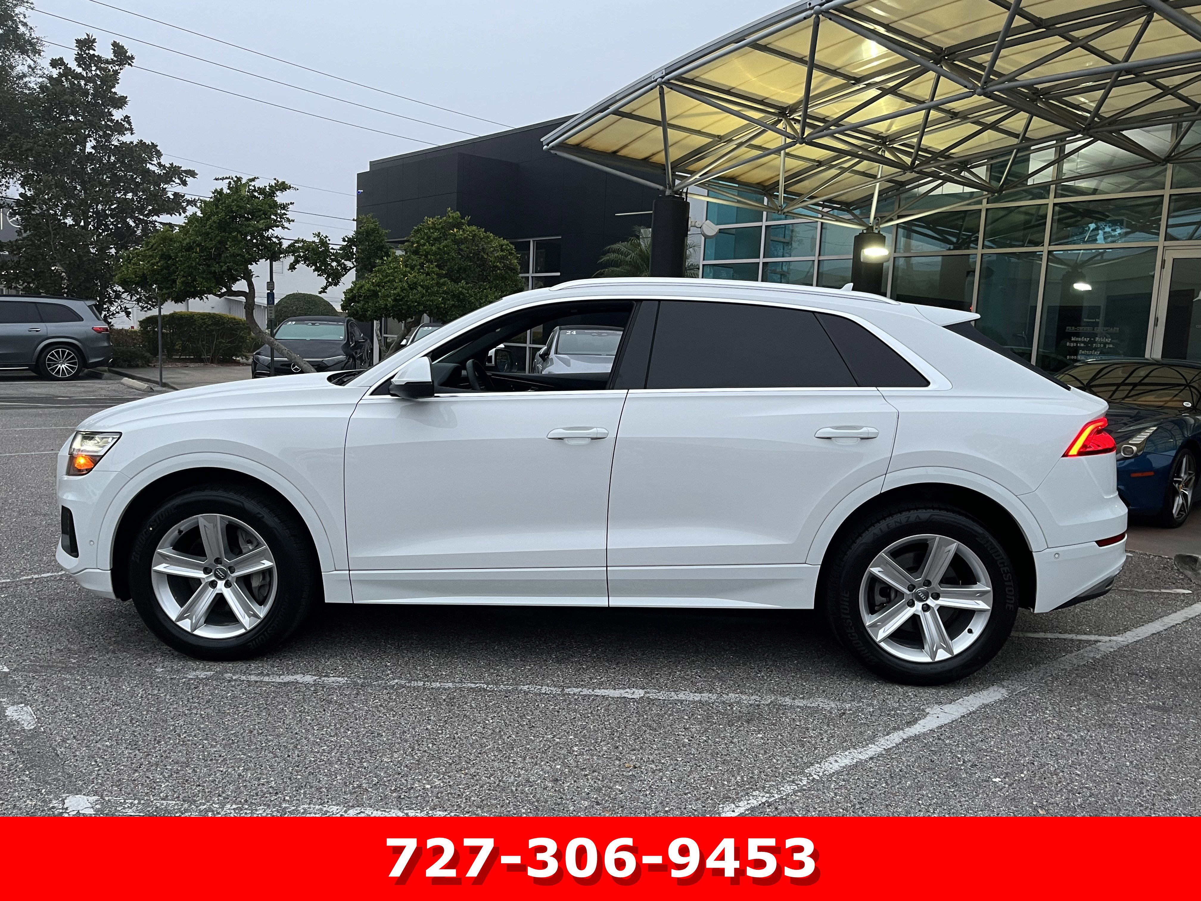 Used 2021 Audi Q8 Premium w/ Convenience Package AWD/4WD image 6