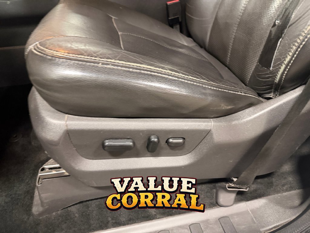 Used 2012 Ford F350 Lariat w/ Chrome Pkg AWD/4WD image 28