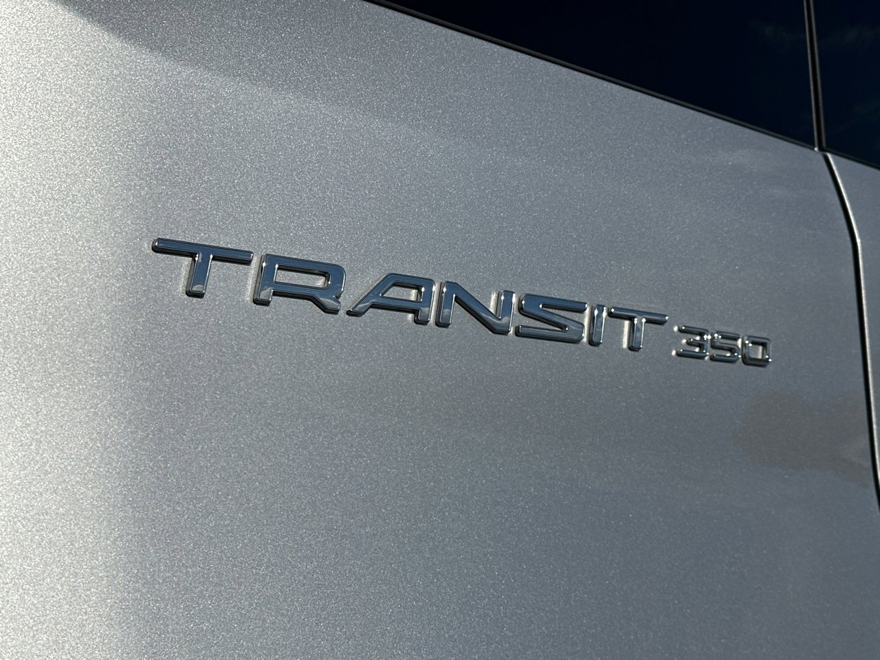 Used 2022 Ford Transit 350 XLT image 8