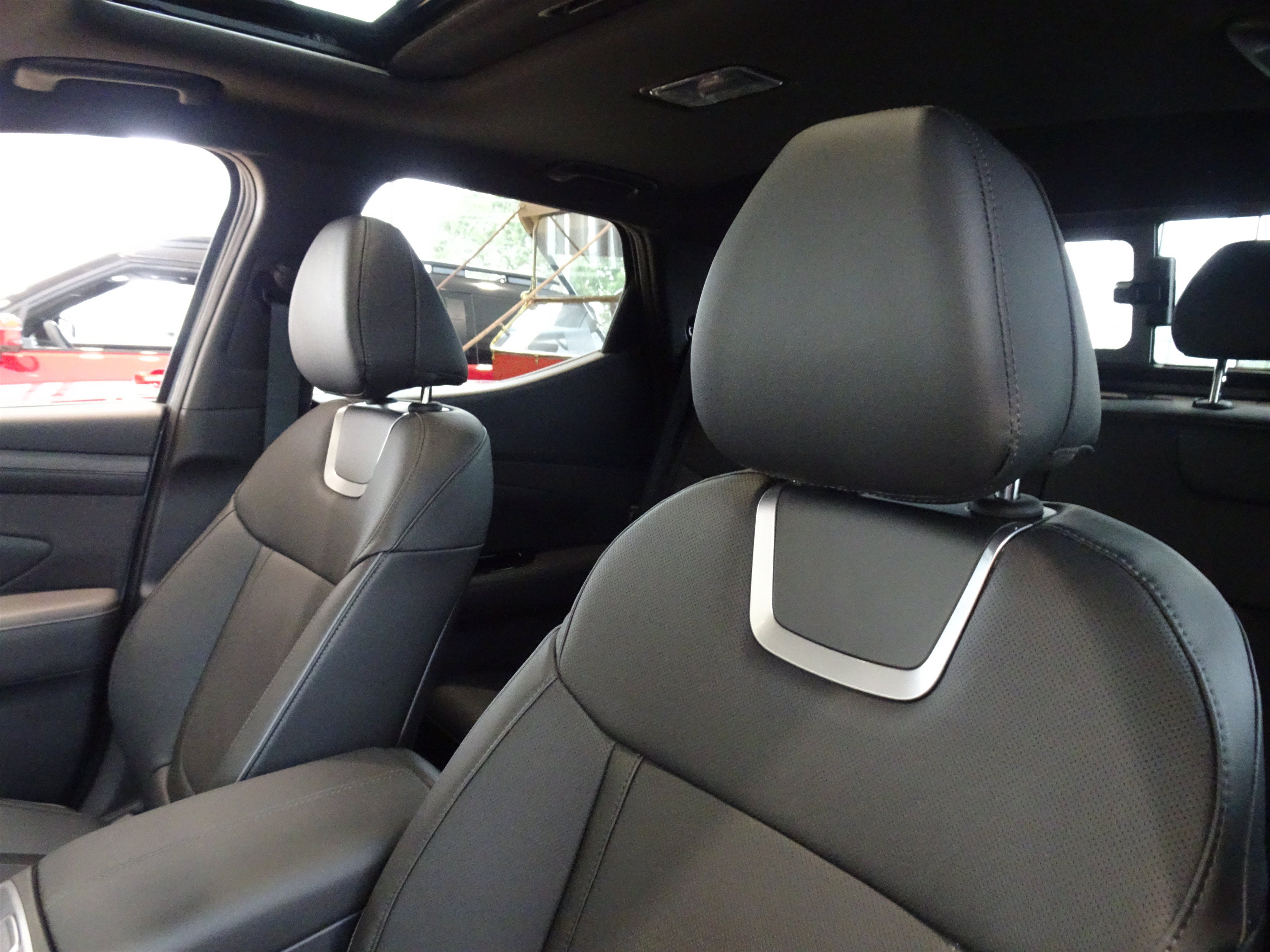 New 2025 Hyundai Santa Cruz Limited AWD/4WD image 8