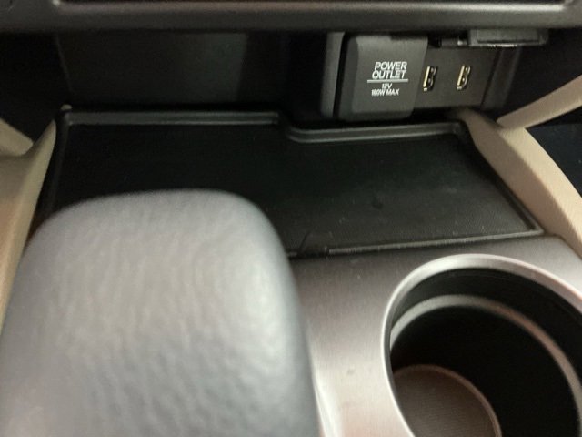 Used 2018 Honda Pilot EX image 32