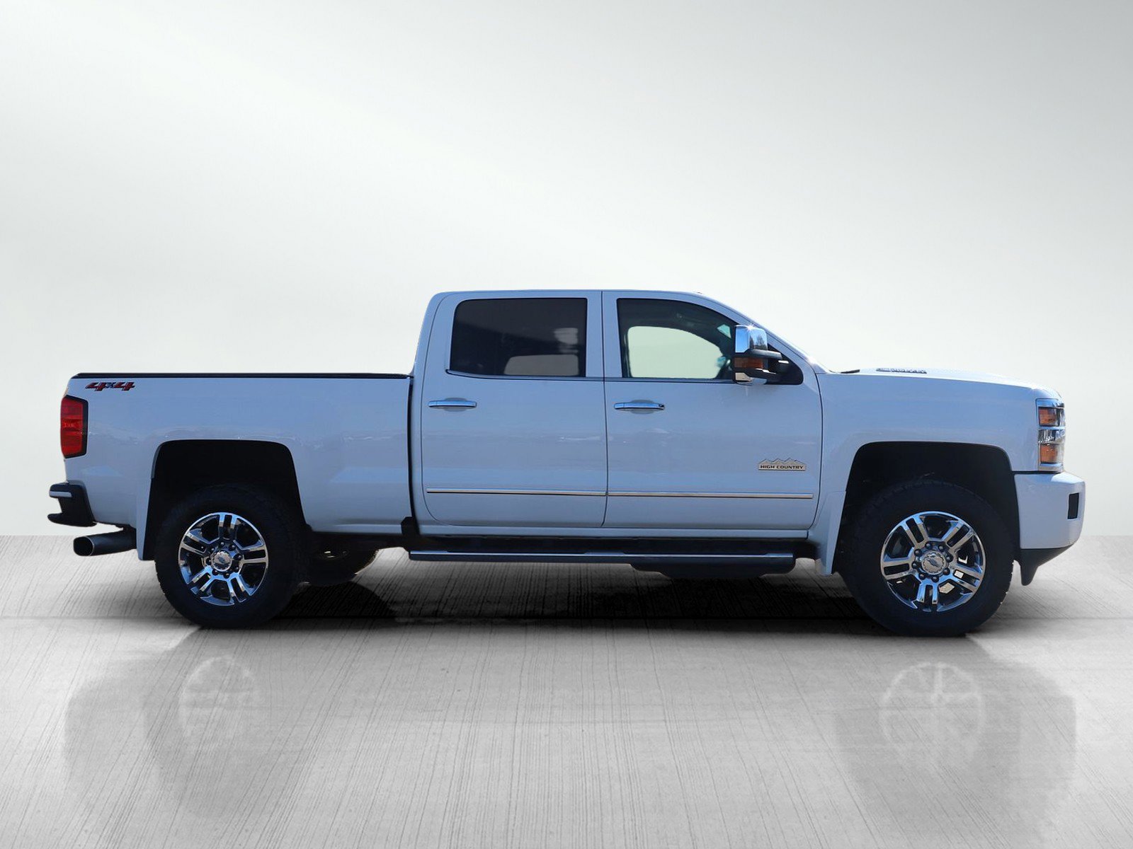 Used 2018 Chevrolet Silverado 2500 High Country w/ Duramax Plus Package image 6