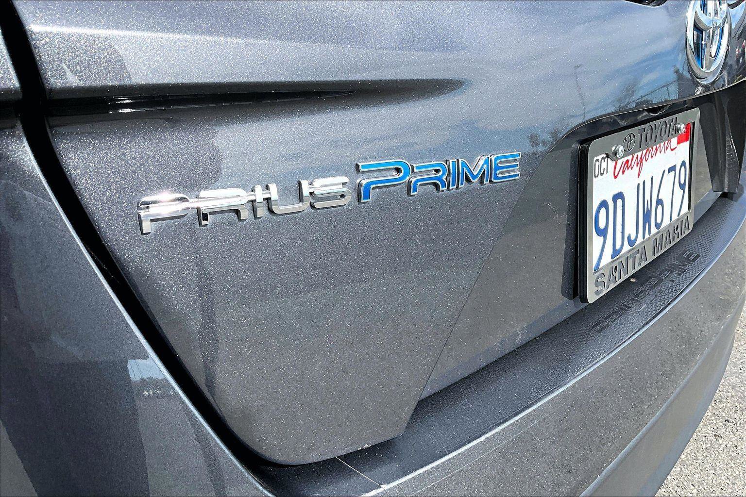 Used 2022 Toyota Prius Prime XLE image 8