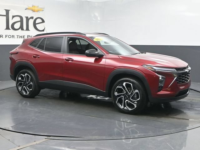 Used 2025 Chevrolet Trax RS FWD image 6